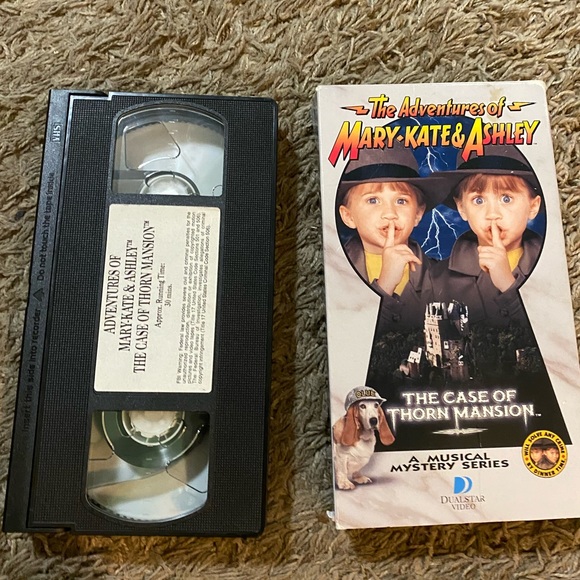 THE MANY ADVENTURES OF MARY KATE & ASHLEY VHS - Picture 3 of 3
